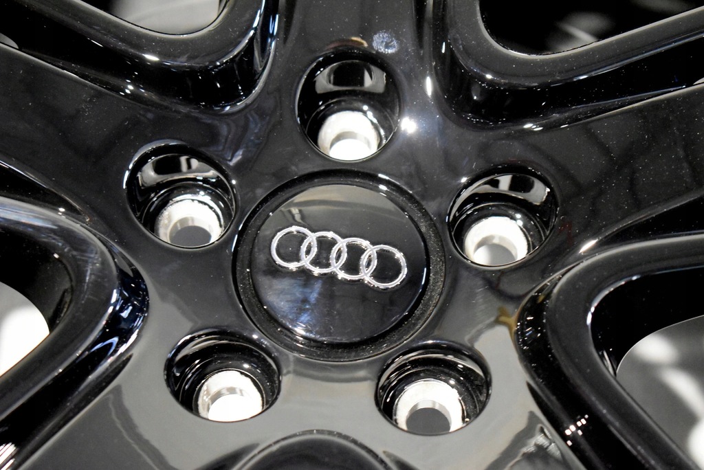 llantas audi a3 s3 a6 c6 8x18 et46 5x112 8v0601025ap