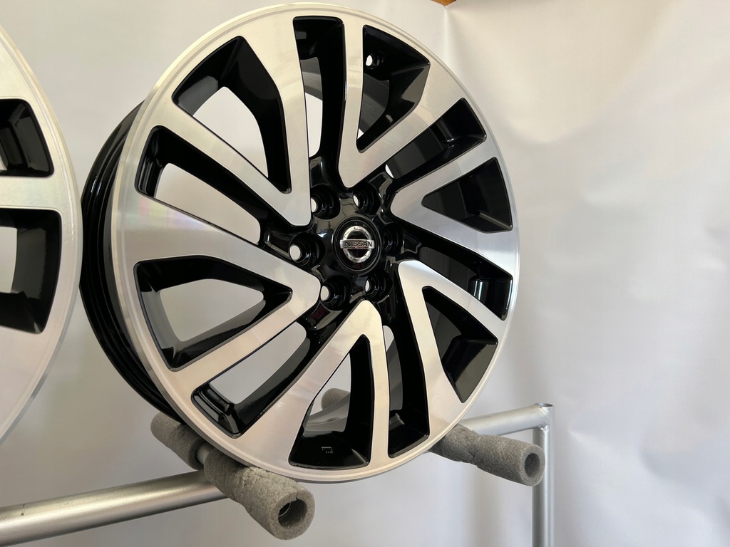 llantas  llanta de aluminio nissan pathfinder navara 18'' 6x114,3