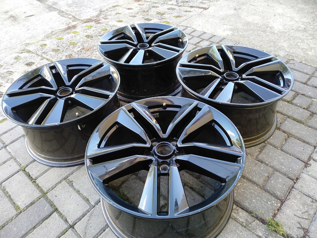 llantas 9jx19 et45 5x114,3 ford mustang hr3c-1007-fa