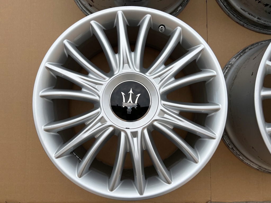 maserati quattroporte llantas de aluminio  tritone kpl