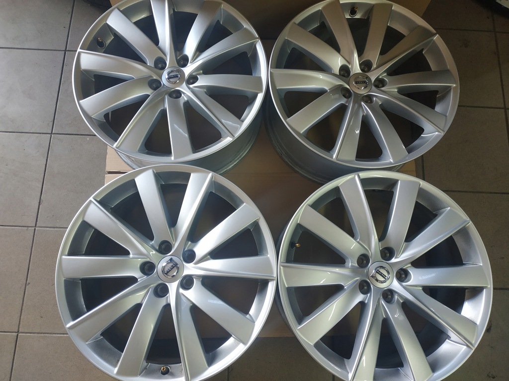 volvo xc90 llantas de aluminio  (456ad)