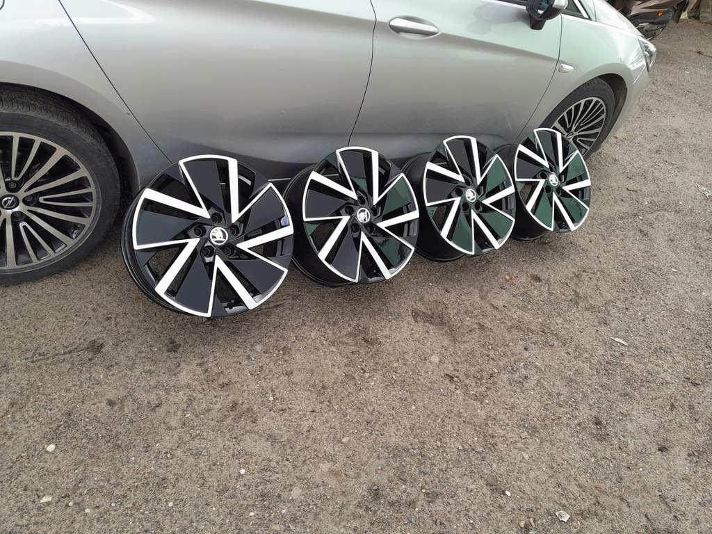 llantas octavia 4 5e3 5e0 3 7.5j 18 5e3601025ad oryg