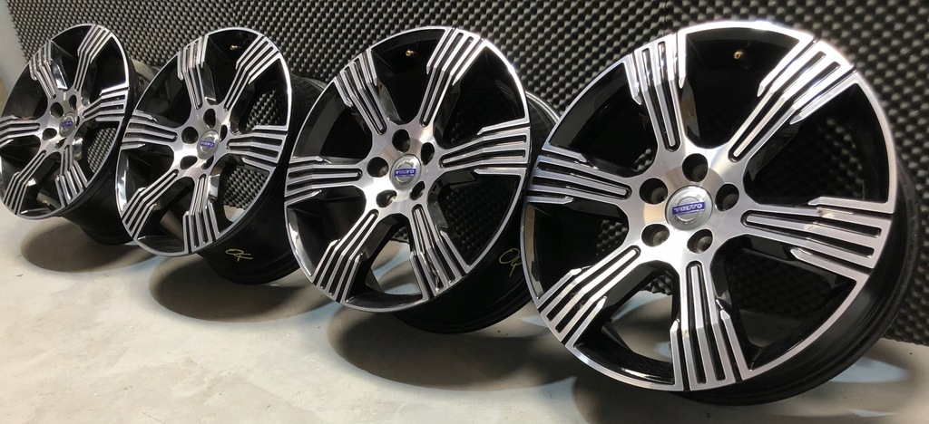 volvo xc40 llantas de aluminio  lote original