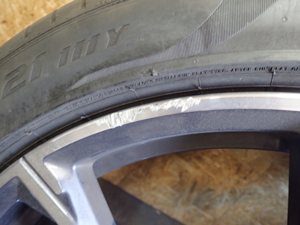llanta de aluminio bmw 21" 5x120 10,5j et is 43