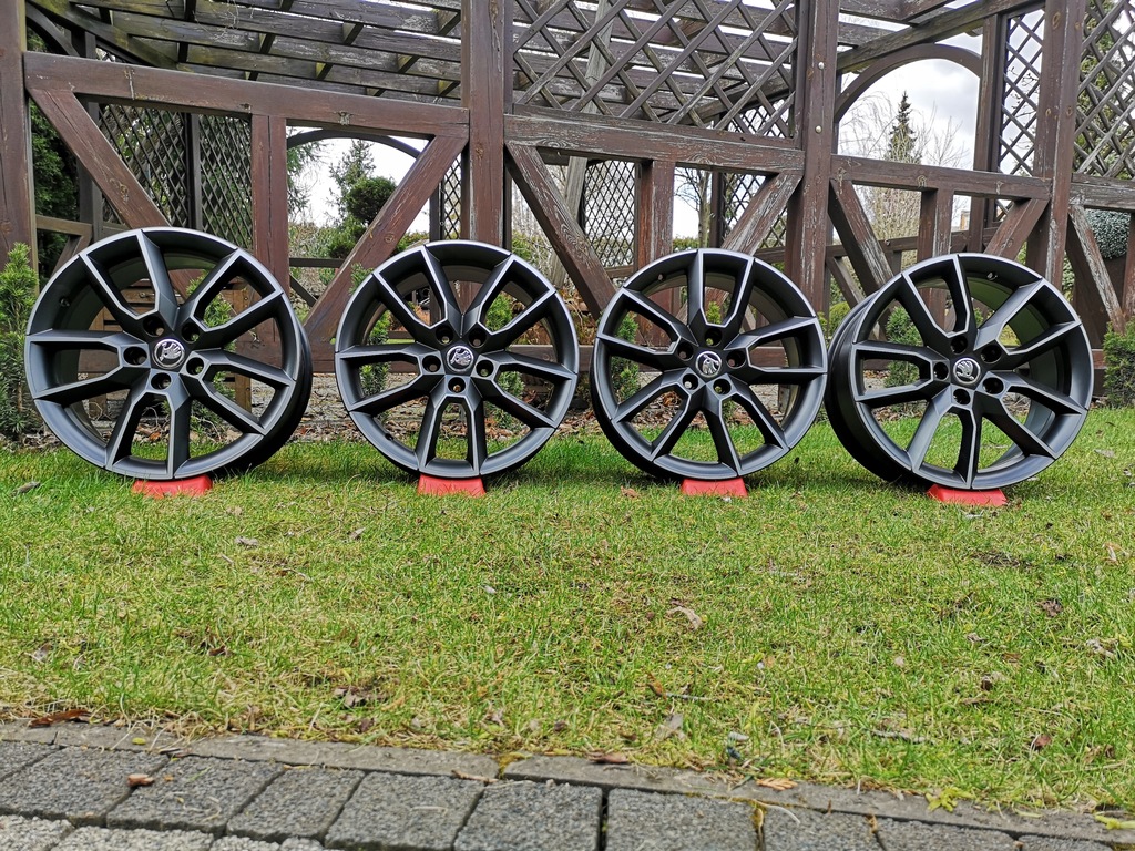 llantas skoda octavia iii iv vrs 5e0 18 et51 superb