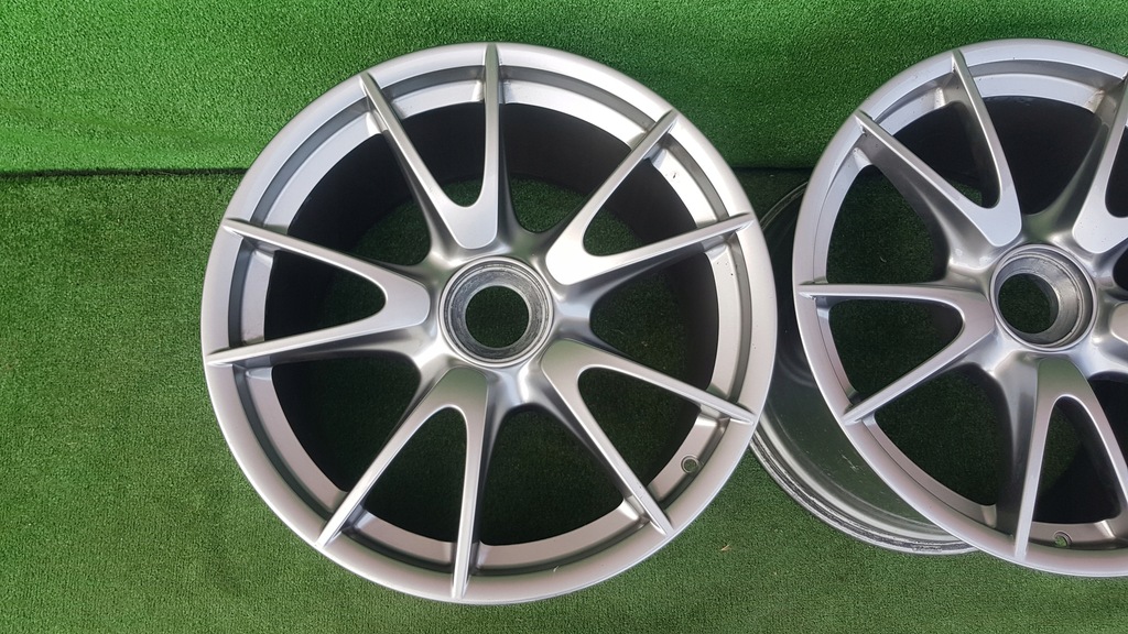 llanta  llanta de aluminio porsche 997 911 gt3 12x19et63 dm14