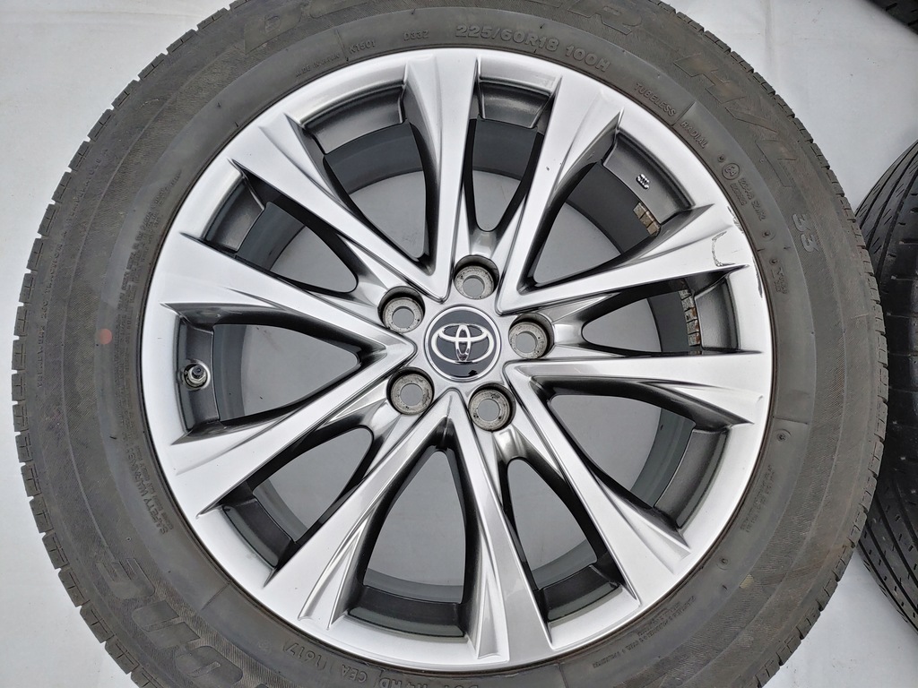 llantas ruedas toyota rav 4 225/60/18 original