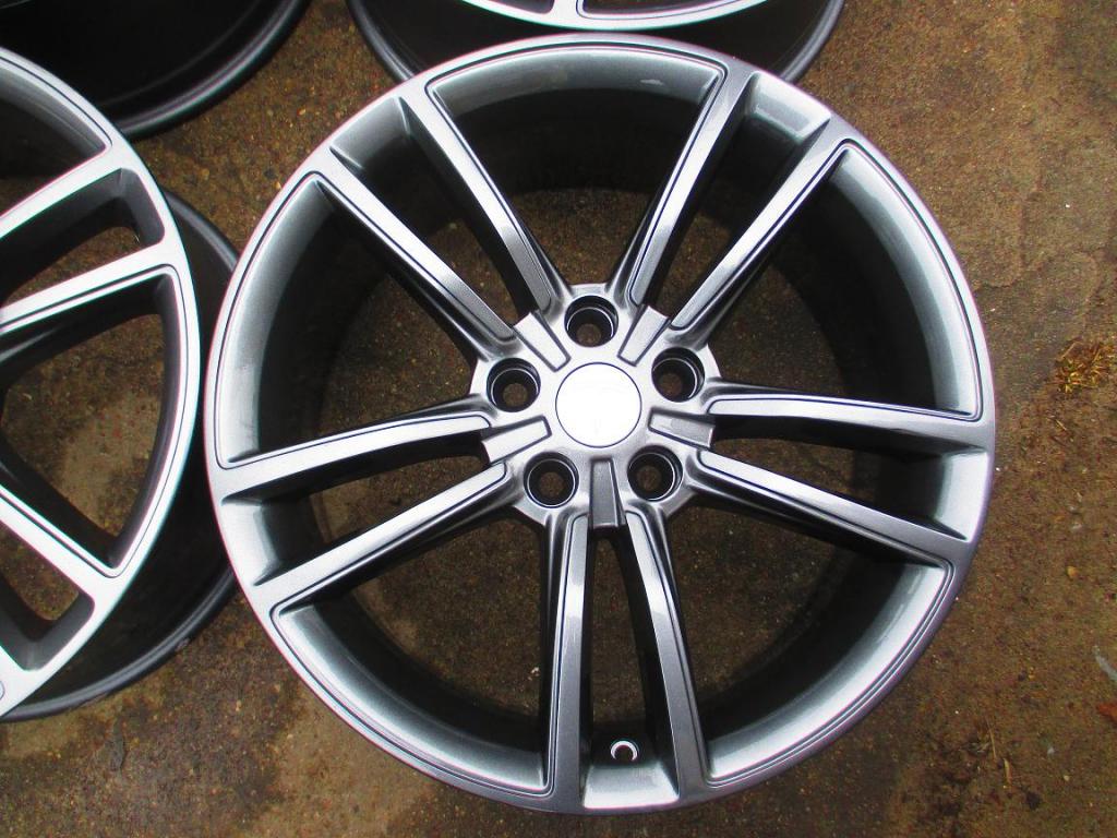 tesla 19'' model s original!  !