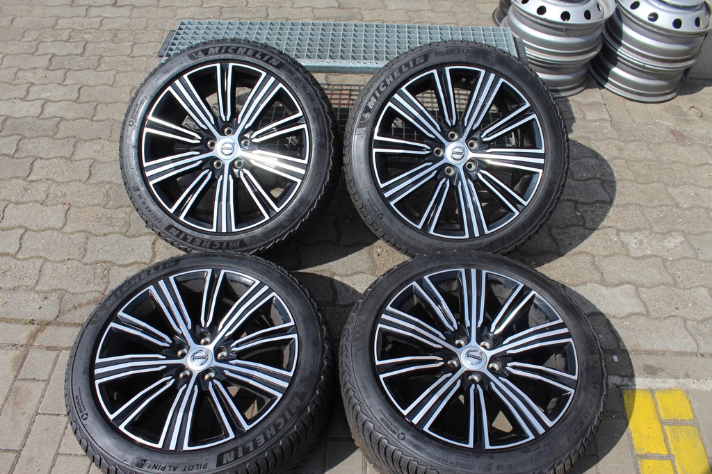 oryg volvo 18 pulgadas 5x108 et42 8j xc40 xc60