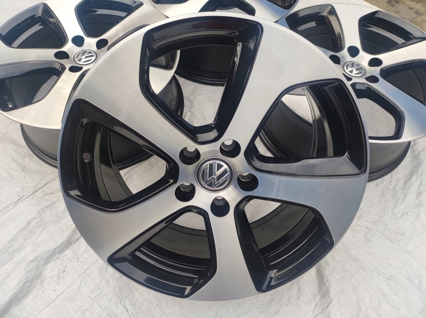 llantas 18  pulgadas vw golf vii gti gtd original  