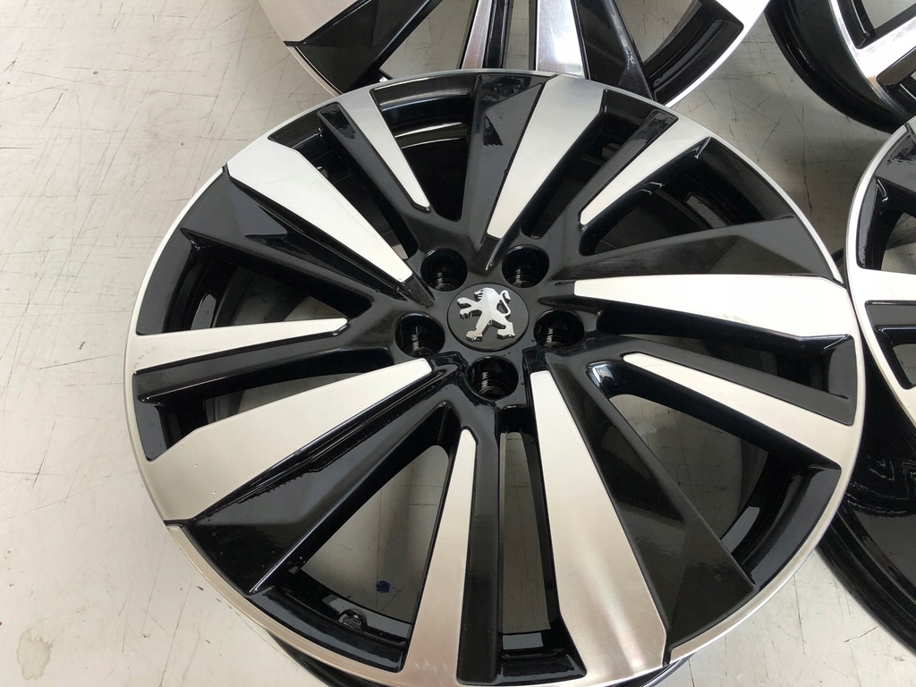llantas peugeot 7,0j 19  pulgadas et38 5x108 lote