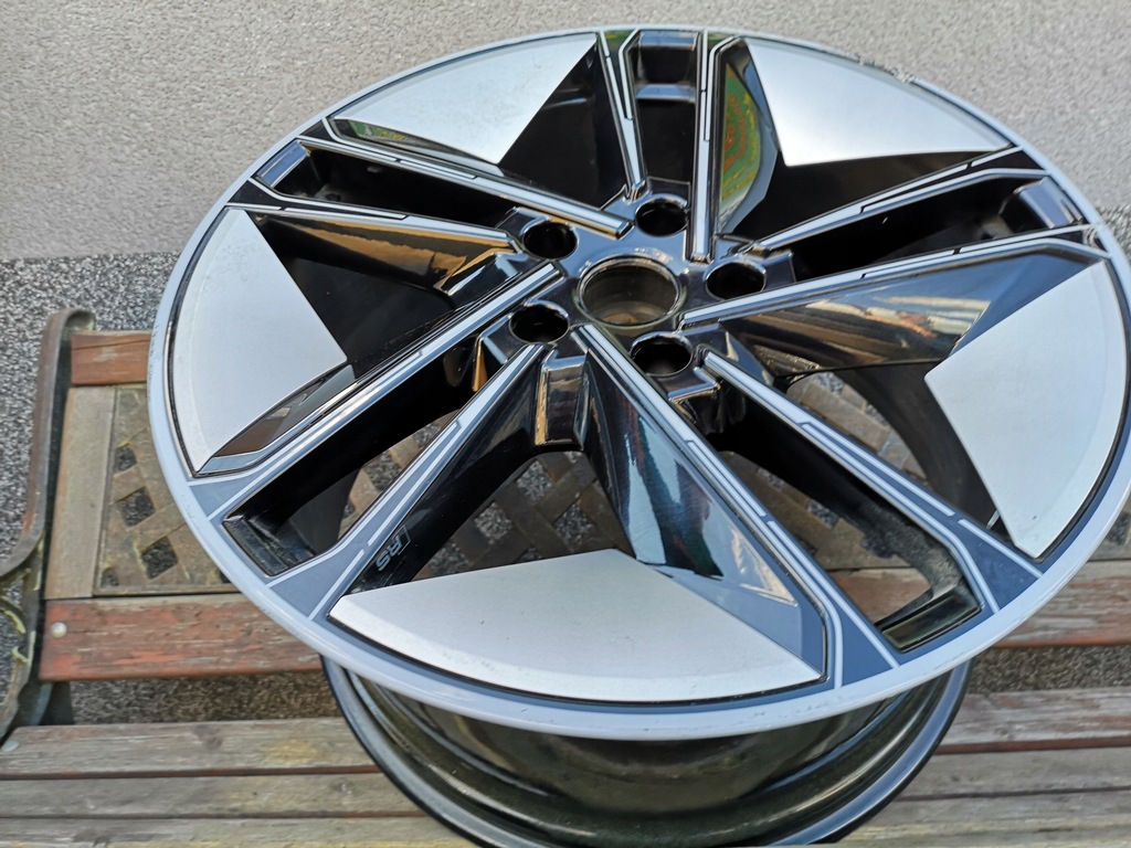 llanta audi e-tron gt rs 4j 11,5x21 et66 4j3601025m