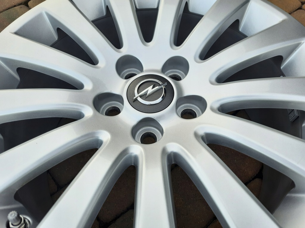 llantas de aluminio  opel insignia a, 18', sensores
