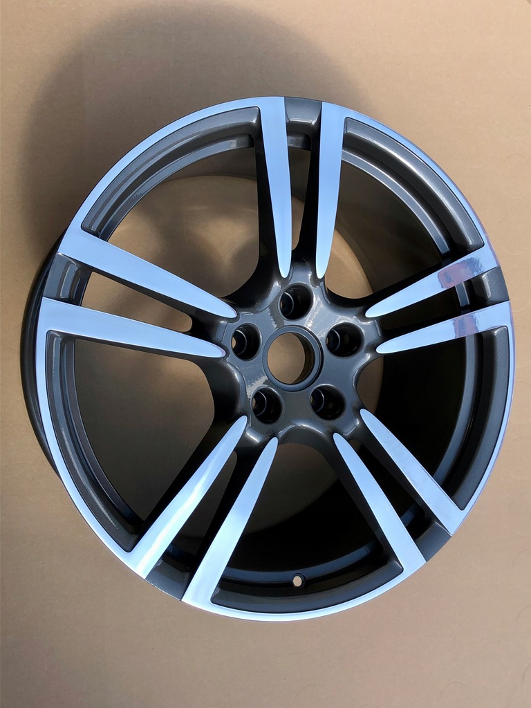 llanta porsche cayenne turbo 7p5601025m 10jx21 et50