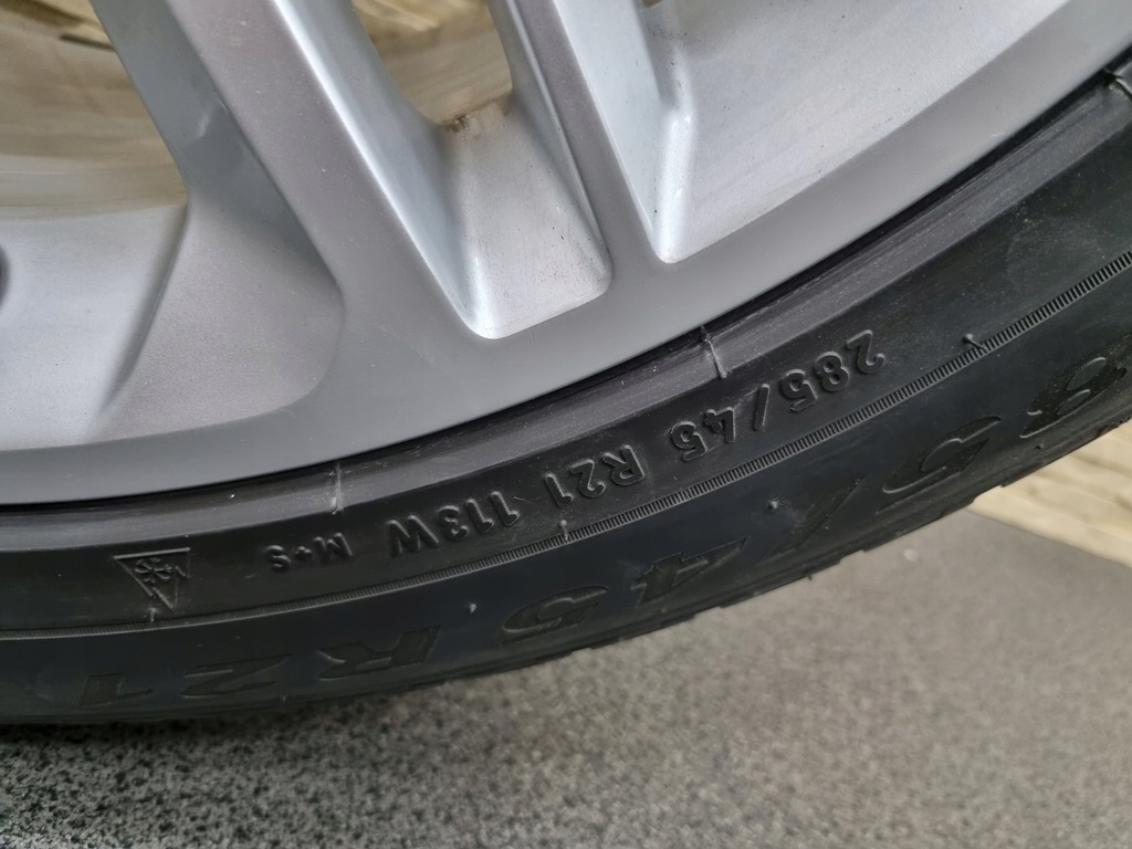 bentley bentayga llanta 21 wheel et28 36a601025r
