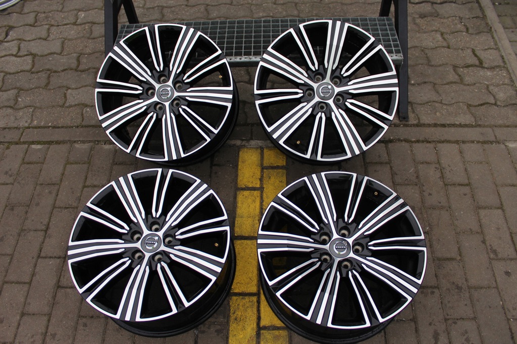 oryg volvo 18 pulgadas 5x108 et42 8j xc40 xc60