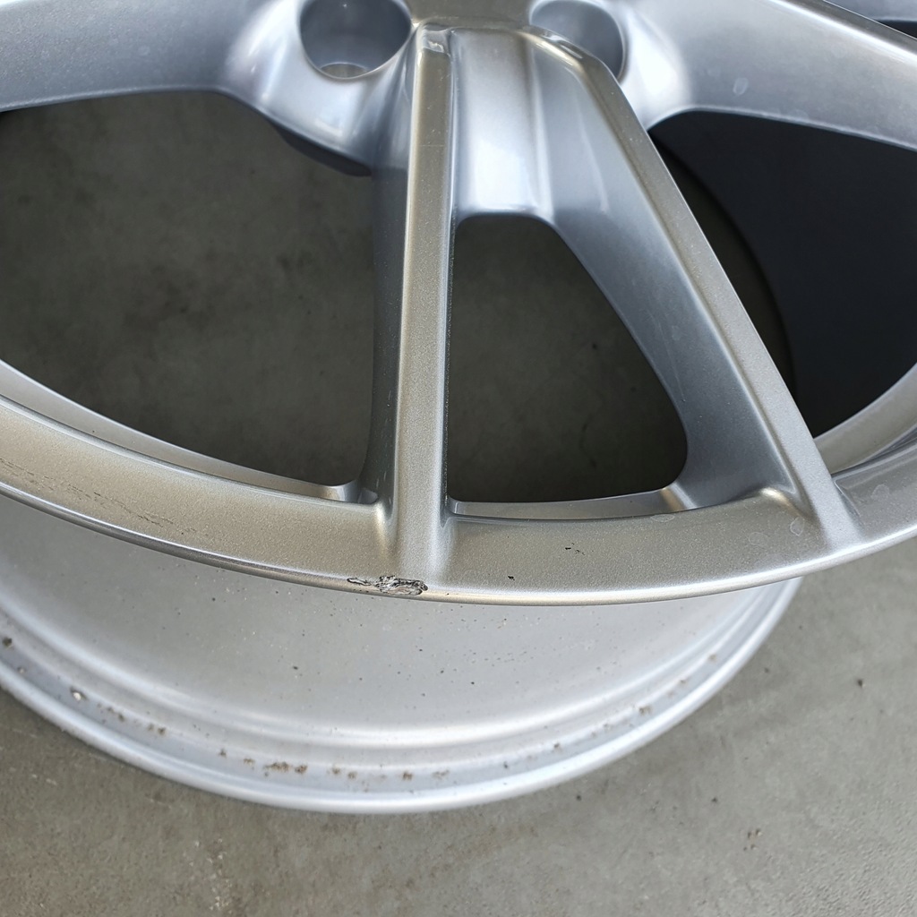 llanta porsche 992 19" et52 992601025