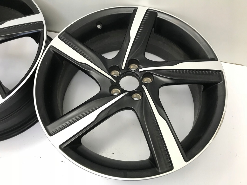 volvo xc60 r-design llantas 8jx20 et55 31362964