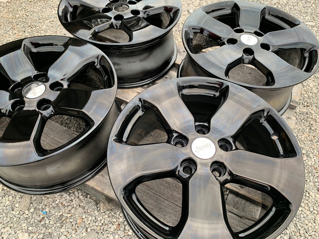 18” jeep grand cherokee wk2 original