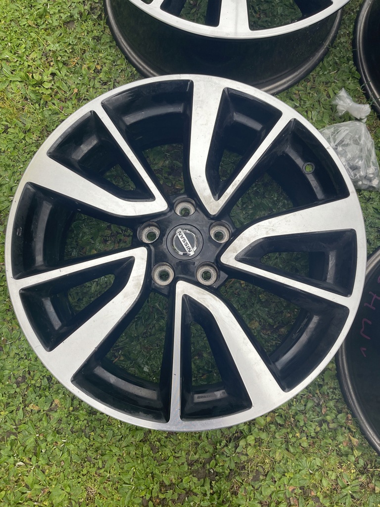 nissan x-trail lote llantas aluminuevo 19  pulgadas