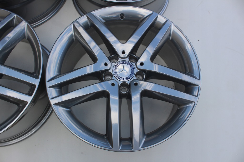 oryg. mercedes vito viano v-clase 447 19 cromo