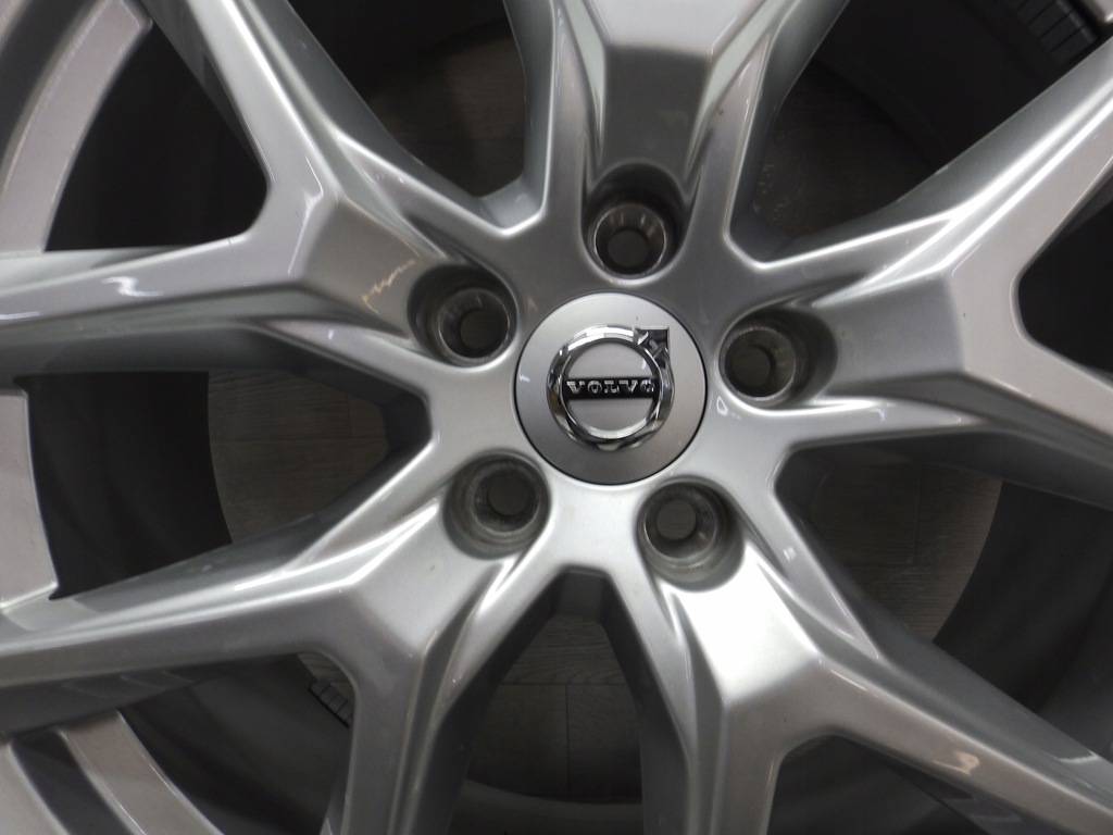 llantas volvo xc40 xc60 7.5jx18h2 et50.5 b.  