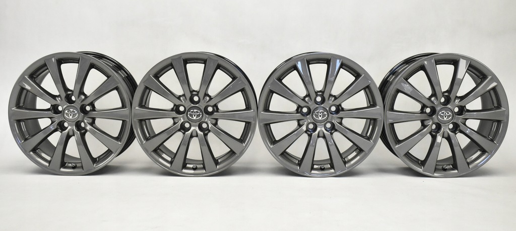 toyota lexus is 8x17 et45 5x114,3