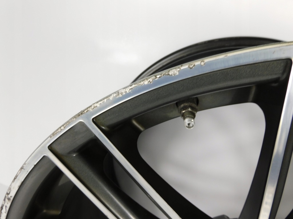 llanta porsche cayenne 9y0 9y3601025aj 11,5x22 et52