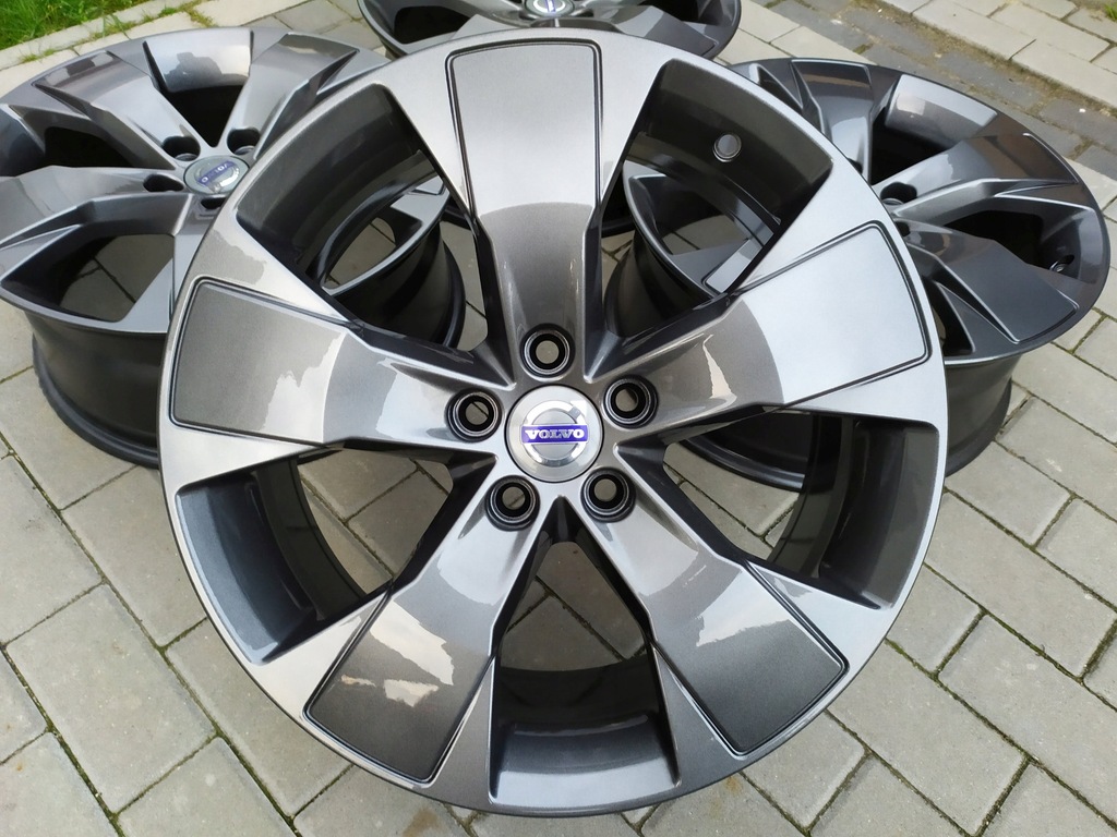 volvo v40 xc40 xc60 5x108 et50,5 7,5x18 31471553