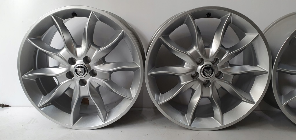 llantas  llanta de aluminio jaguar xk 9,5x20et66 5x108 como nuevos