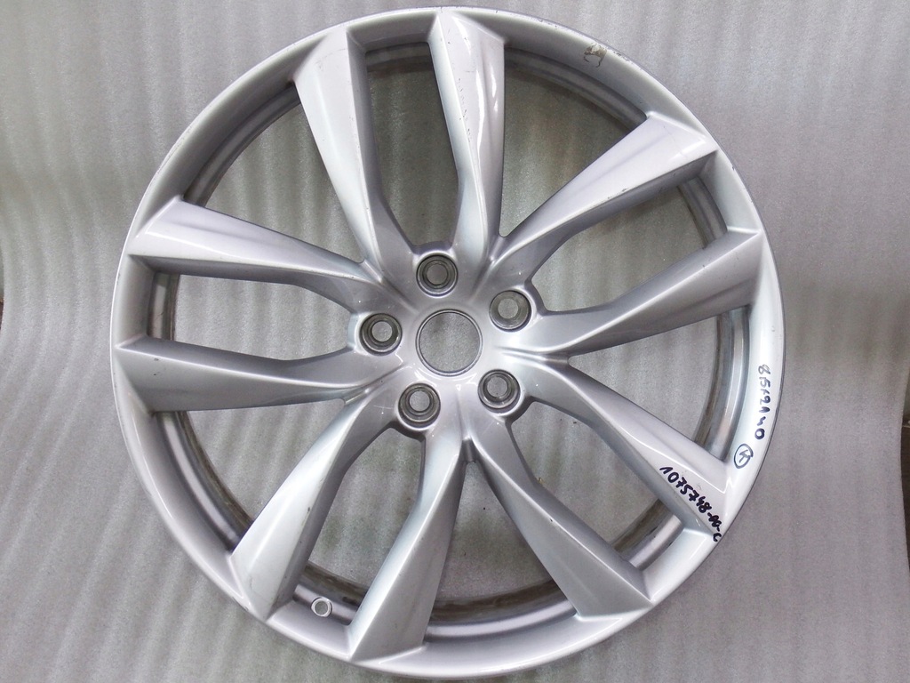 tesla s 100d arachnid 8,5x21 et40 1075748-00-c org