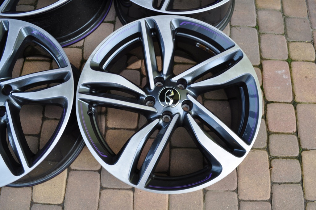 infiniti qx30 nissan 8j/19 et43,5 5x112 5dm3b