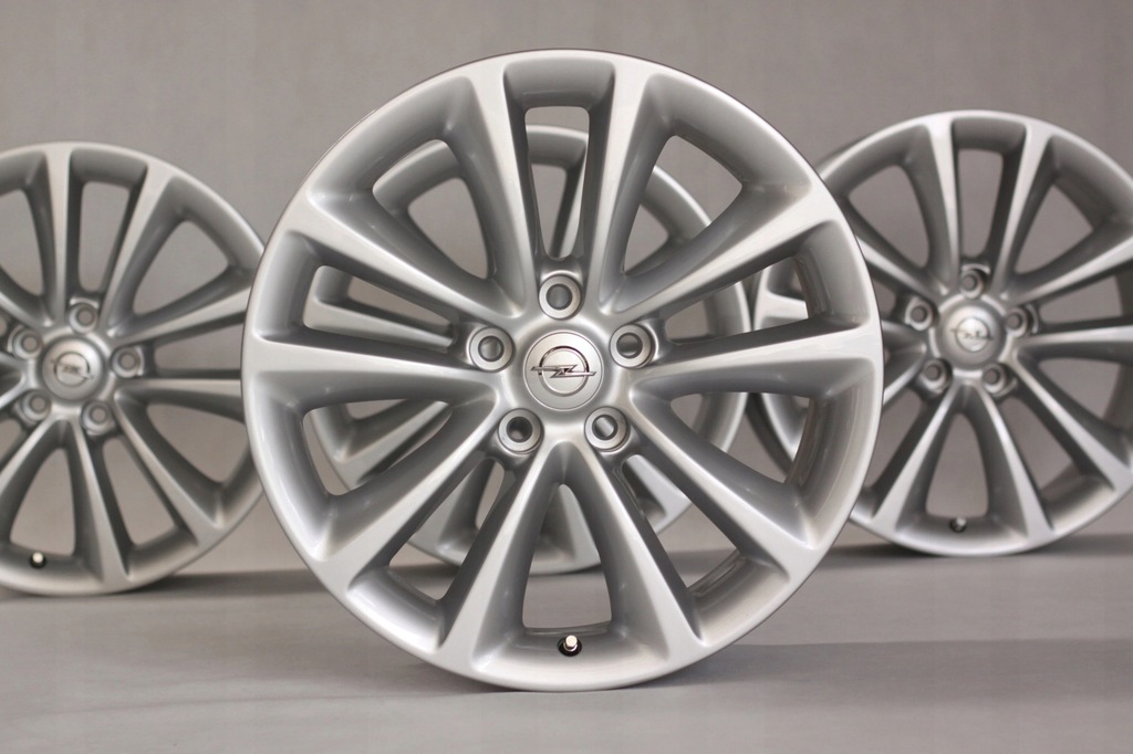 llantas opel astra insignia 2 5x115 8x18 et46 oem