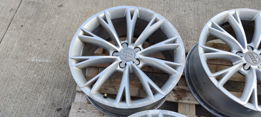 llanta audi a4 a6 a8 9.0jr19 et33 4h0601025bg