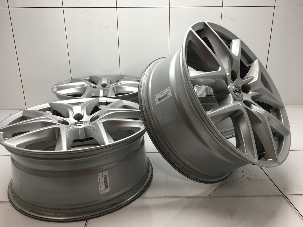 llantas 18 volvo r design 7.5 et50.5 idealne