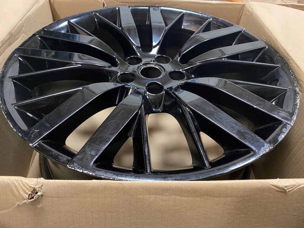 llanta range rover sport svr 22" org. lr086889