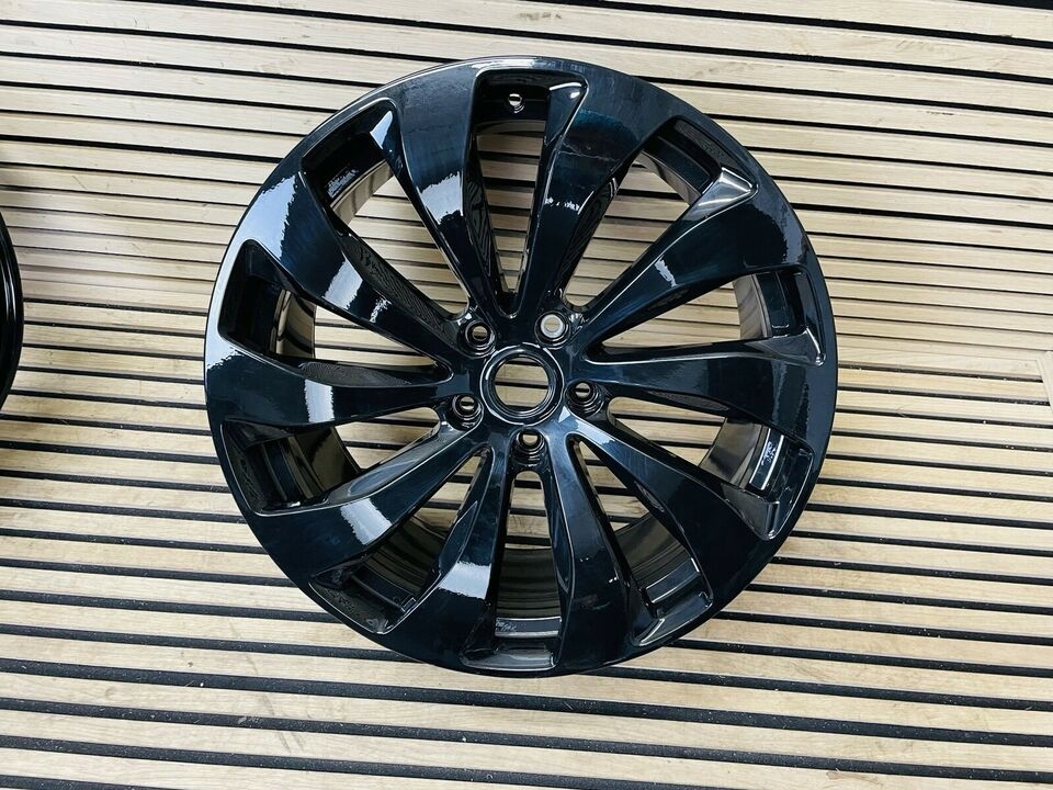 bentley flying spur llanta 21  pulgadas 3se601025 aj