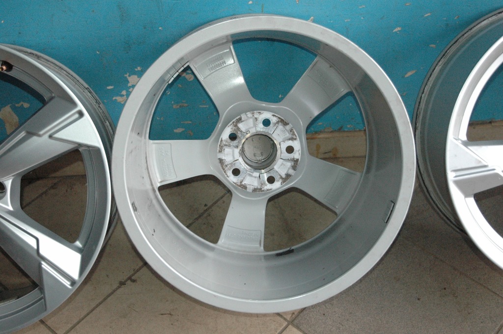 llantas audi a6 c8 4k0 18'' 8jx18 et-39 4k0601025d