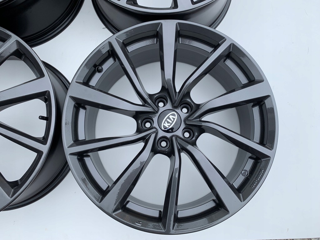 kia stinger ruedas llantas de aluminio 19 mak