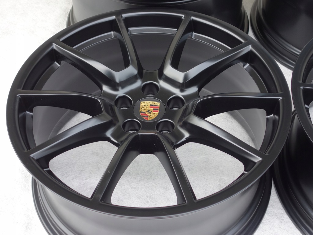 llantas porsche macan turbo gts 20''