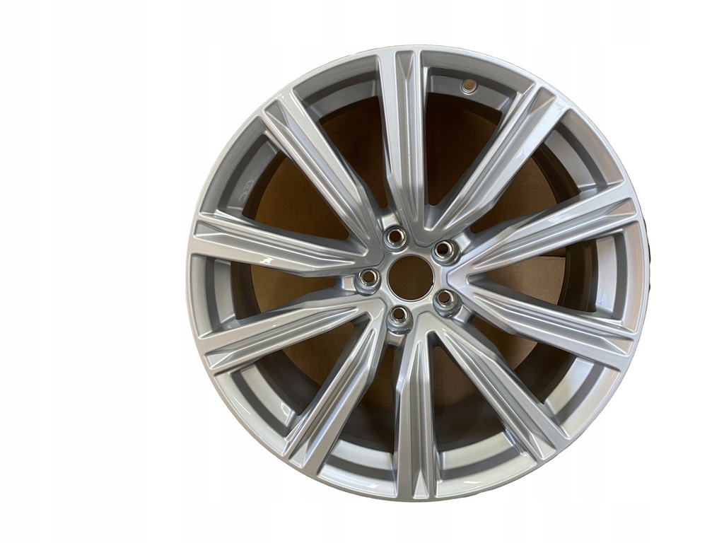 audi q8 llantas 20 4m8601025t