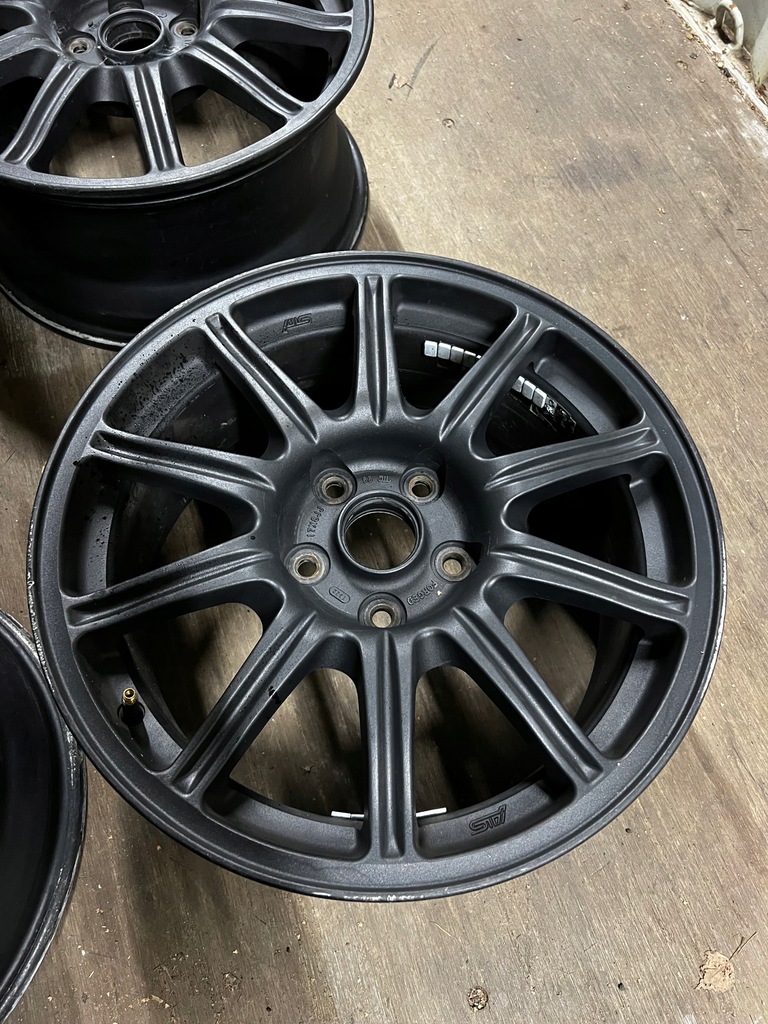 bbs forge sti 17x8j 53 et 5x114.3 negros