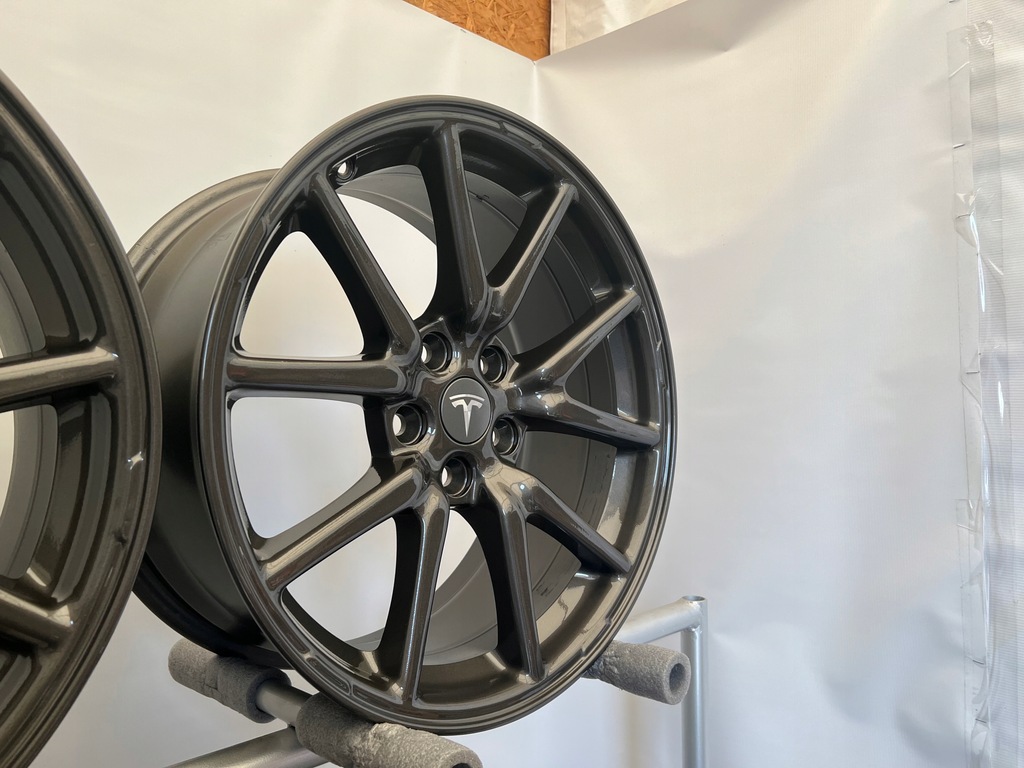 llantas  llanta de aluminio tesla 3 18'' 5x114,3 et40 original