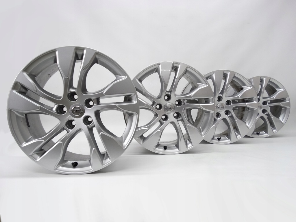 opel insignia b astra j lote 18  pulgadas 0p104 k2