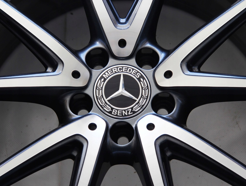 original mercedes amg a kla 18 a1764010800 m18.18
