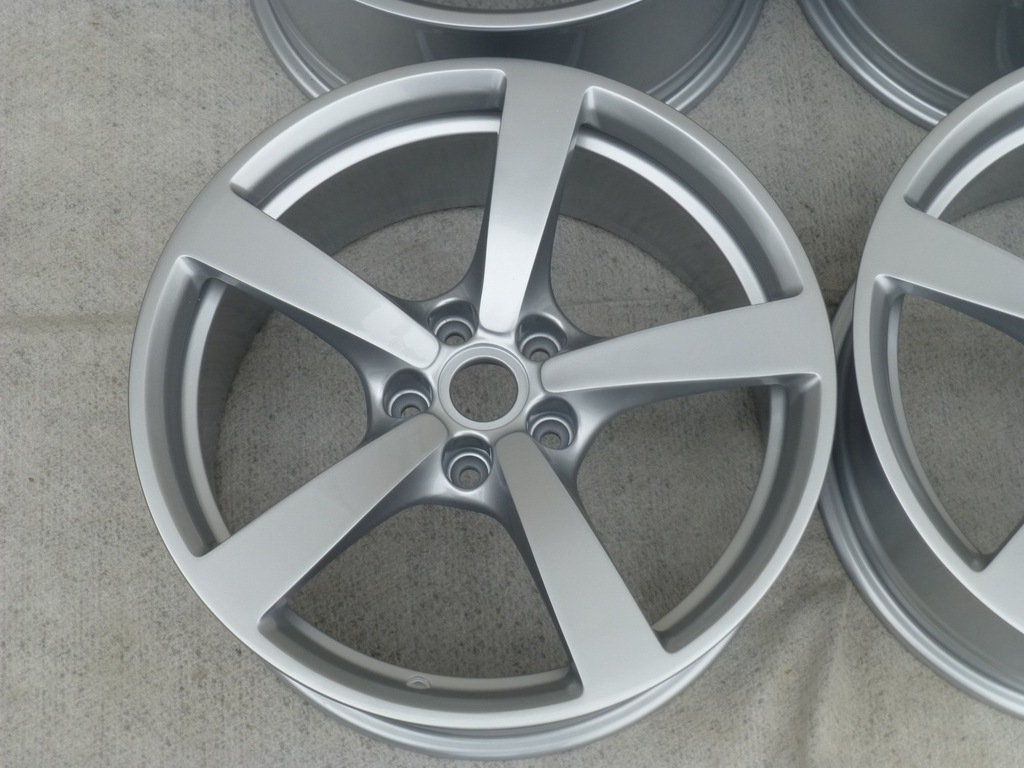 llantas porsche macan 8/9x18 et21 original oem
