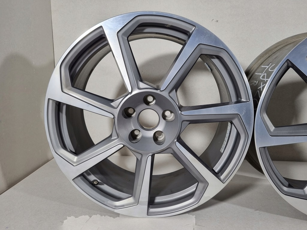 llantas audi llantas de aluminio tt tts ttrs 8s0 9x20 et52