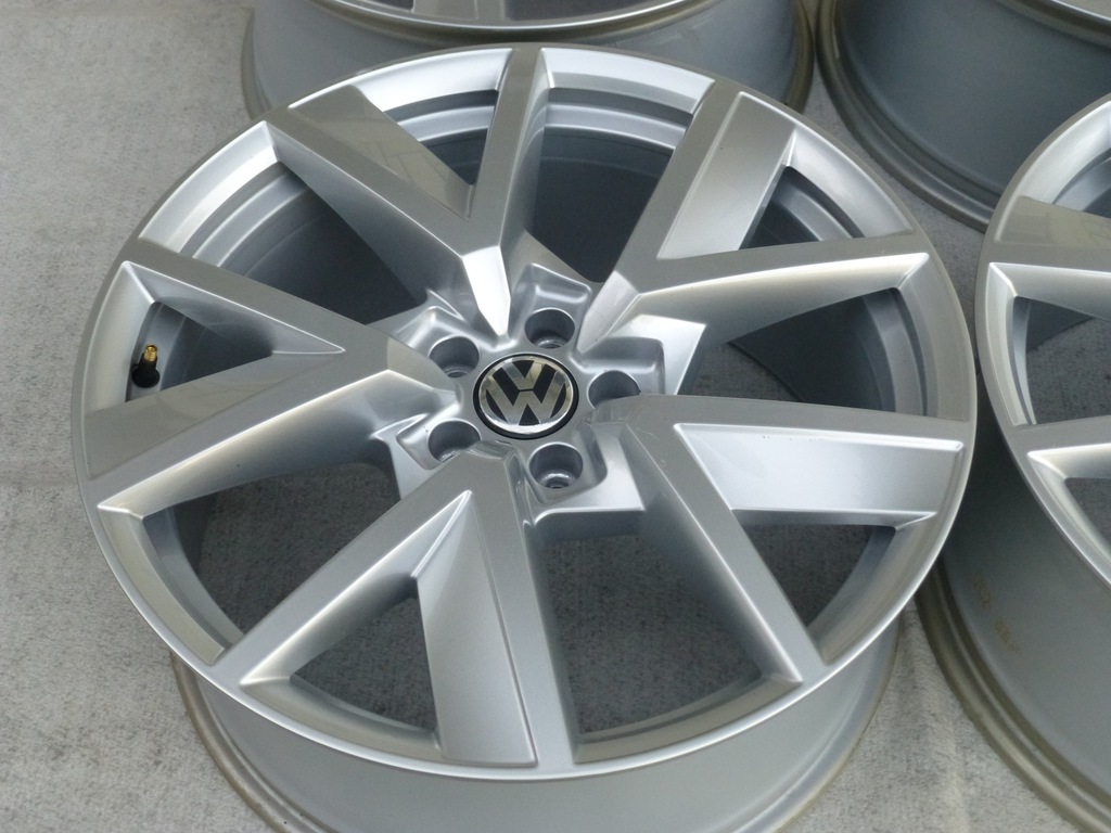 original llantas vw tiguan 5na 20'' r-line!!