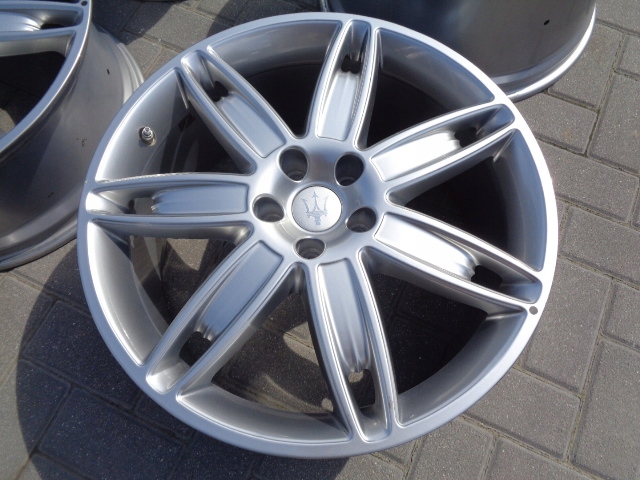 ghibli quattroporte llanta lote 20 org new