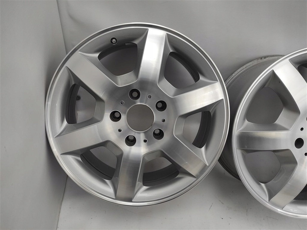 llantas mercedes g clase 463 w463 18  pulgadas 7.5j et63